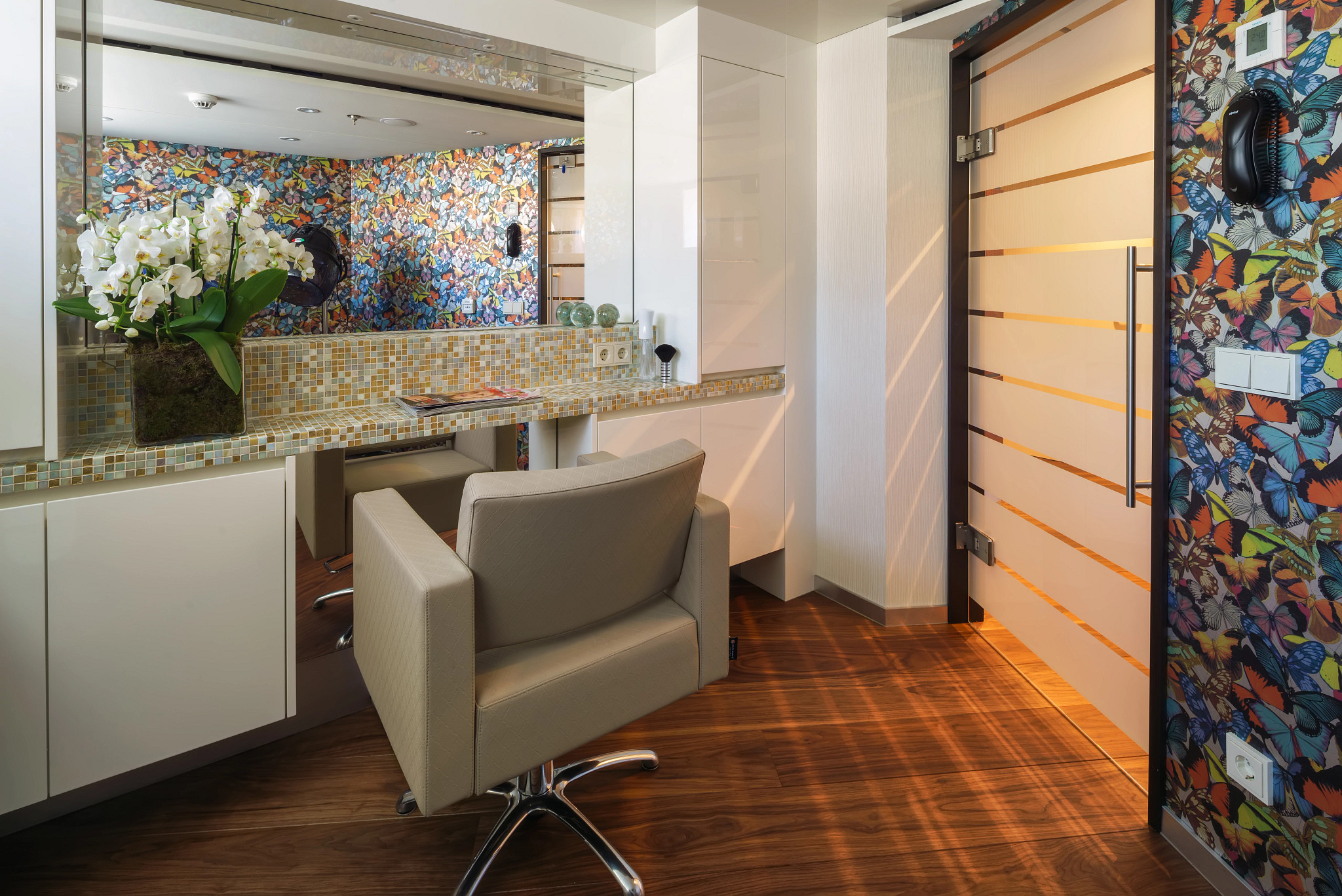 AmaWaterways AmaViola - Hair Salon.jpg